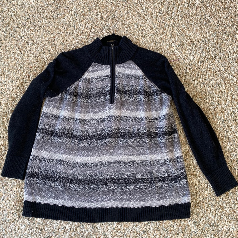 Eddie Bauer Sweater  XL